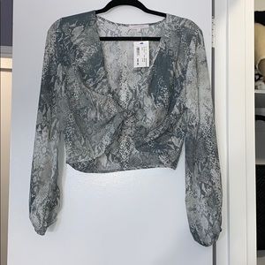 Snake cross shirt